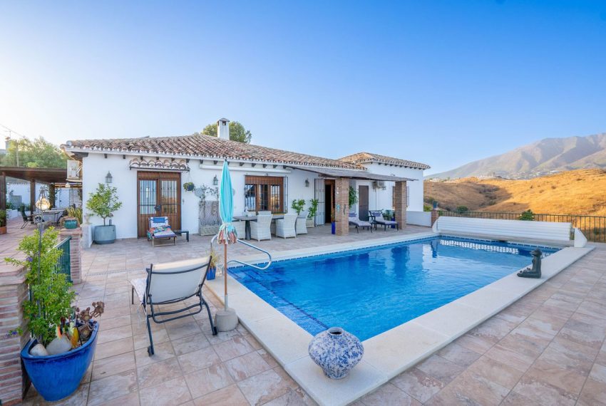 R5199385-Villa-For-Sale-Mijas-Golf-Detached-3-Beds-178-Built