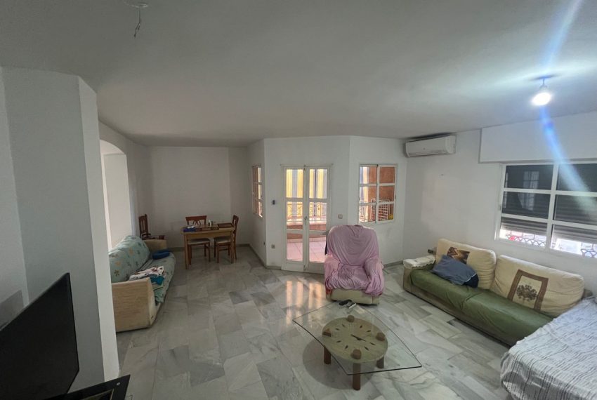 R5199409-Villa-For-Sale-Estepona-Semi-Detached-4-Beds-350-Built-14