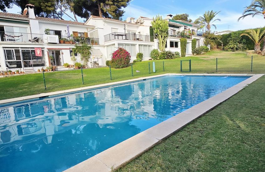 R5199415-Apartment-For-Sale-Nueva-Andalucia-Ground-Floor-3-Beds-87-Built