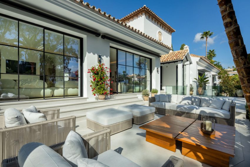 R5199481-Villa-For-Sale-Benahavis-Detached-5-Beds-492-Built-8