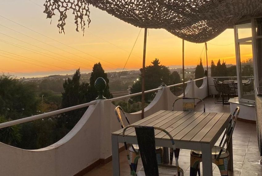 R5199757-Villa-For-Sale-Nueva-Andalucia-Detached-3-Beds-160-Built-1