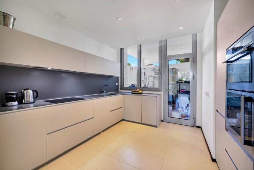 R5199784-Townhouse-For-Sale-Sierra-Blanca-Terraced-2-Beds-322-Built-3