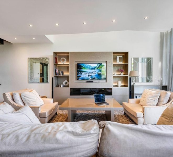 R5199784-Image 1-Terraced - 2 Beds - 322 Built