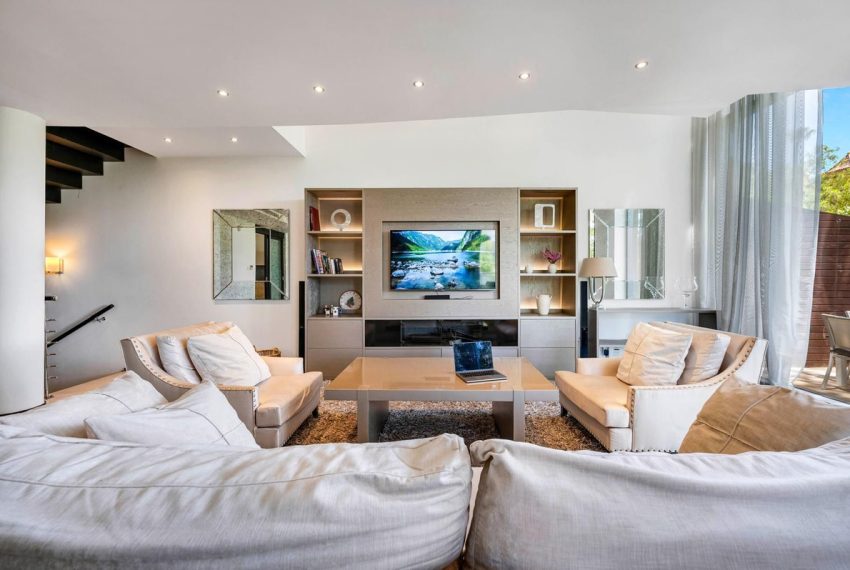 R5199784-Townhouse-For-Sale-Sierra-Blanca-Terraced-2-Beds-322-Built