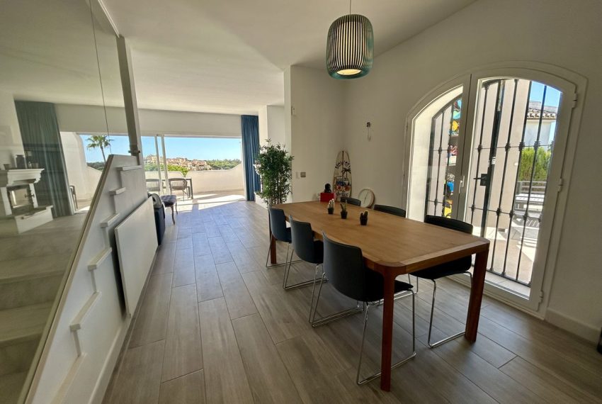 R5200192-Villa-For-Sale-Elviria-Detached-5-Beds-207-Built-2