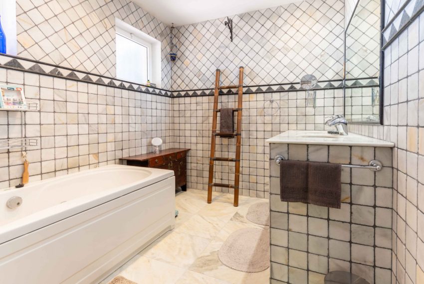 R5200264-Villa-For-Sale-Mijas-Detached-5-Beds-322-Built-3