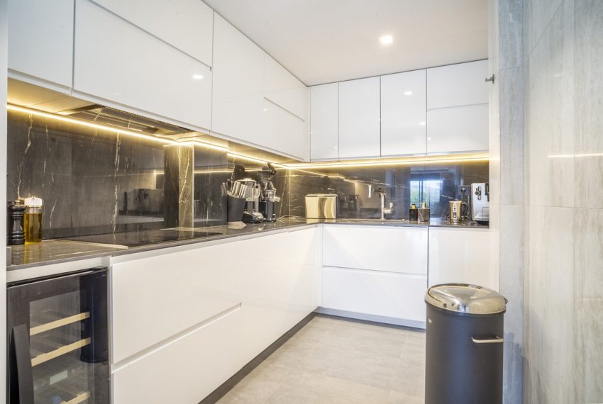 R5200330-Apartment-For-Sale-Los-Arqueros-Penthouse-2-Beds-168-Built-3