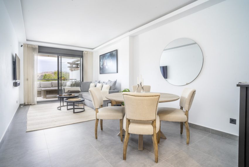 R5200330-Apartment-For-Sale-Los-Arqueros-Penthouse-2-Beds-168-Built