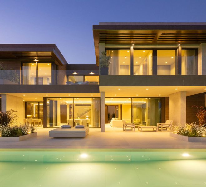 R5200333-Image 1-Detached - 5 Beds - 540 Built