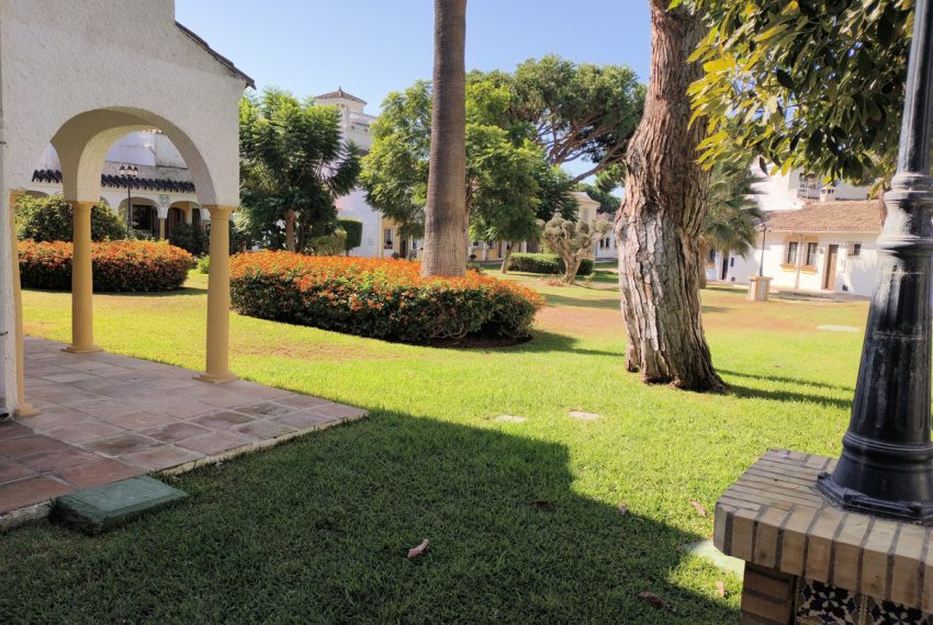R5200438-Villa-For-Sale-Elviria-Semi-Detached-2-Beds-108-Built-1