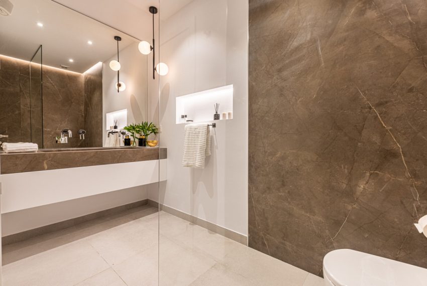 R5201947-Apartment-For-Sale-Nueva-Andalucia-Penthouse-Duplex-3-Beds-135-Built-10