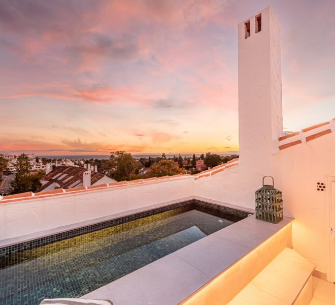 R5201947-Image 1-Penthouse Duplex - 3 Beds - 135 Built