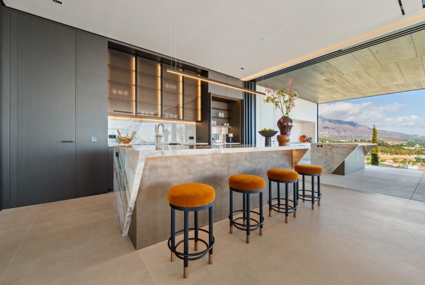 R5202013-Villa-For-Sale-Benahavis-Detached-8-Beds-1696-Built-6