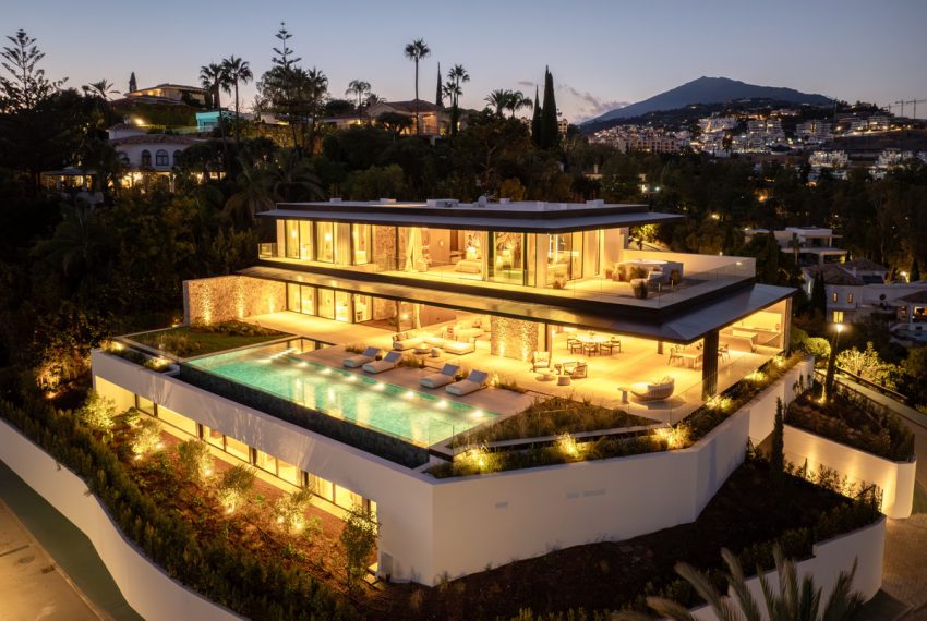 R5202013-Villa-For-Sale-Benahavis-Detached-8-Beds-1696-Built