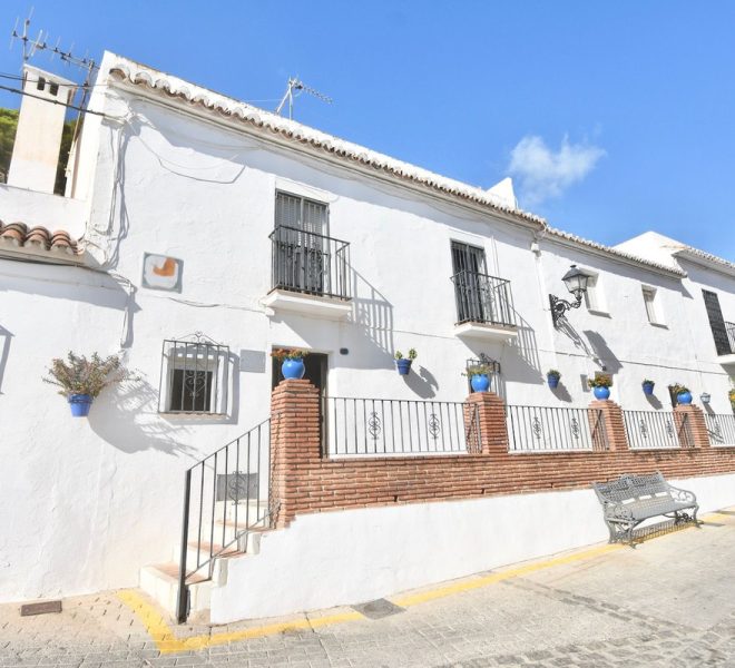 R5202898-Image 1-Semi Detached - 3 Beds - 213 Built