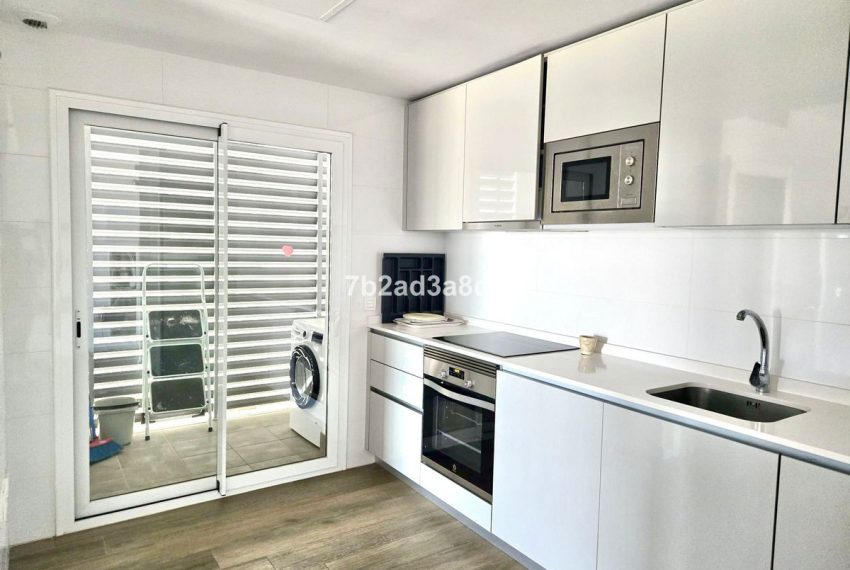 R5203078-Apartment-For-Sale-Nueva-Andalucia-Middle-Floor-3-Beds-108-Built