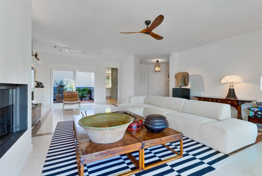 R5203084-Villa-For-Sale-El-Paraiso-Detached-3-Beds-272-Built-10