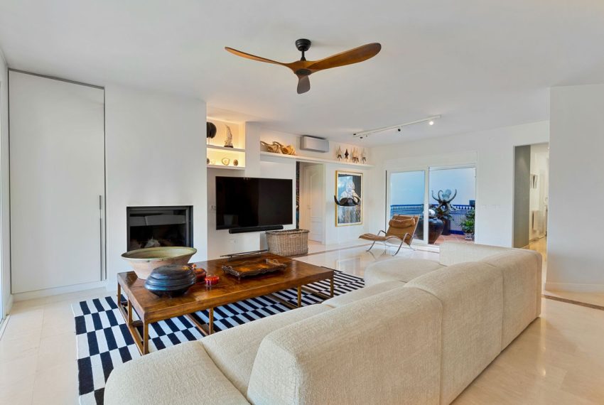 R5203084-Villa-For-Sale-El-Paraiso-Detached-3-Beds-272-Built-11