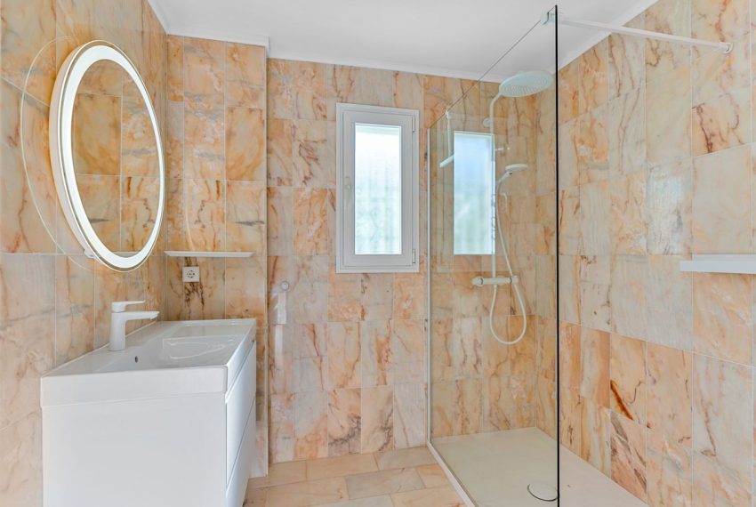 R5203084-Villa-For-Sale-El-Paraiso-Detached-3-Beds-272-Built-6