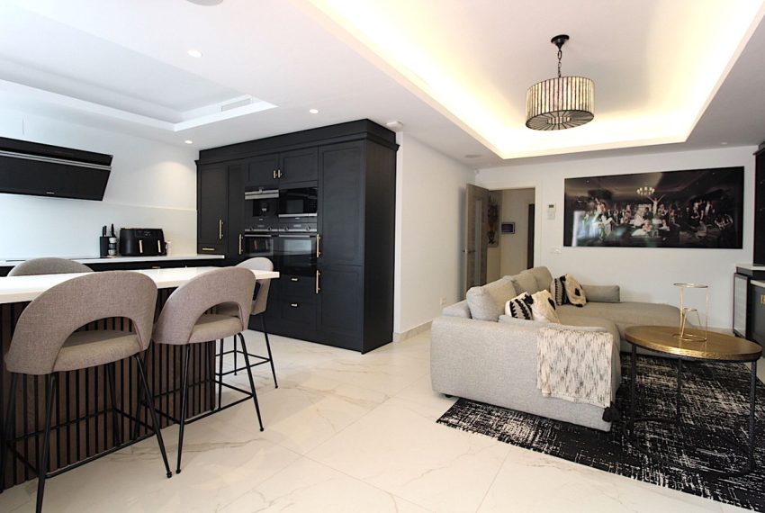 R5203198-Apartment-For-Sale-San-Pedro-de-Alcantara-Ground-Floor-4-Beds-179-Built-15