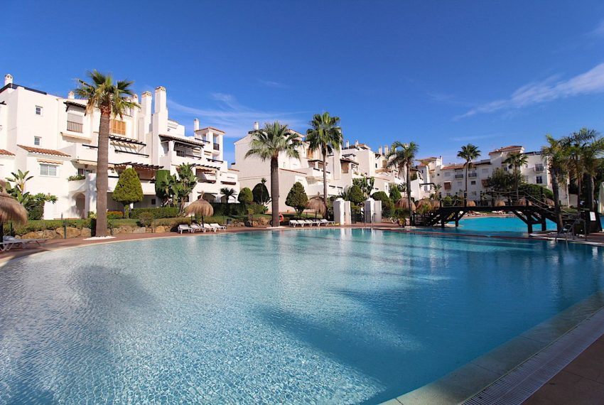 R5203198-Apartment-For-Sale-San-Pedro-de-Alcantara-Ground-Floor-4-Beds-179-Built