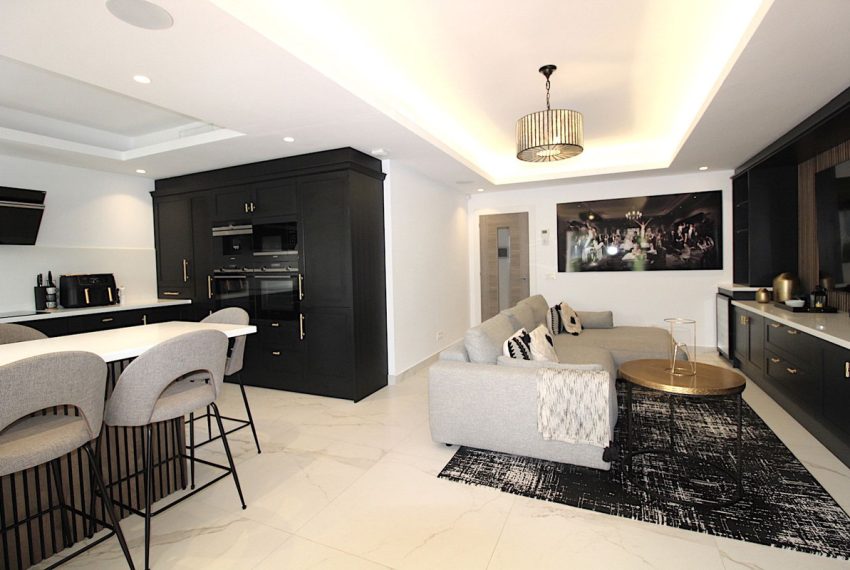 R5203198-Apartment-For-Sale-San-Pedro-de-Alcantara-Ground-Floor-4-Beds-179-Built-9