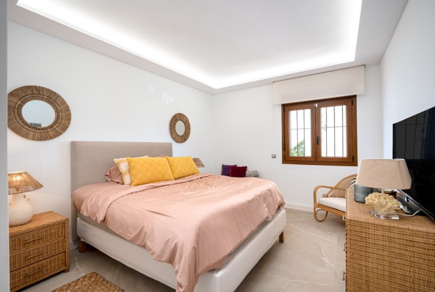 R5203297-Apartment-For-Sale-Nueva-Andalucia-Ground-Floor-3-Beds-163-Built-10