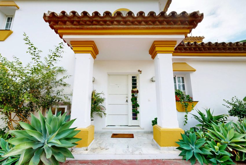 R5203342-Villa-For-Sale-Guadalmina-Alta-Detached-7-Beds-357-Built-1