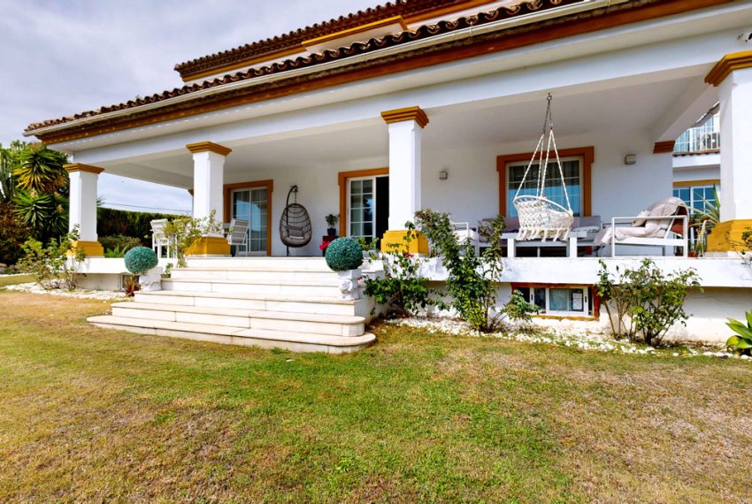 R5203342-Villa-For-Sale-Guadalmina-Alta-Detached-7-Beds-357-Built-2