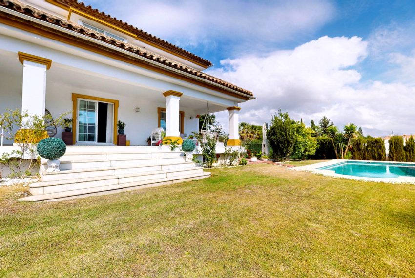 R5203342-Villa-For-Sale-Guadalmina-Alta-Detached-7-Beds-357-Built-3