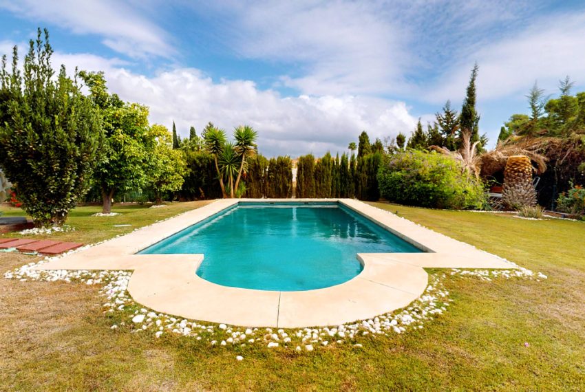 R5203342-Villa-For-Sale-Guadalmina-Alta-Detached-7-Beds-357-Built-4