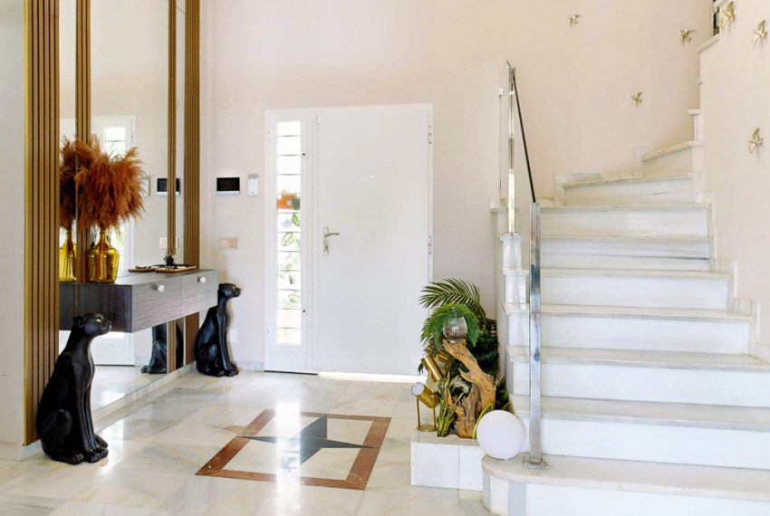 R5203342-Villa-For-Sale-Guadalmina-Alta-Detached-7-Beds-357-Built-7