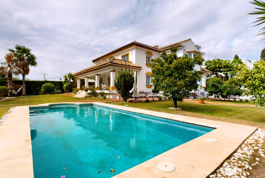R5203342-Villa-For-Sale-Guadalmina-Alta-Detached-7-Beds-357-Built