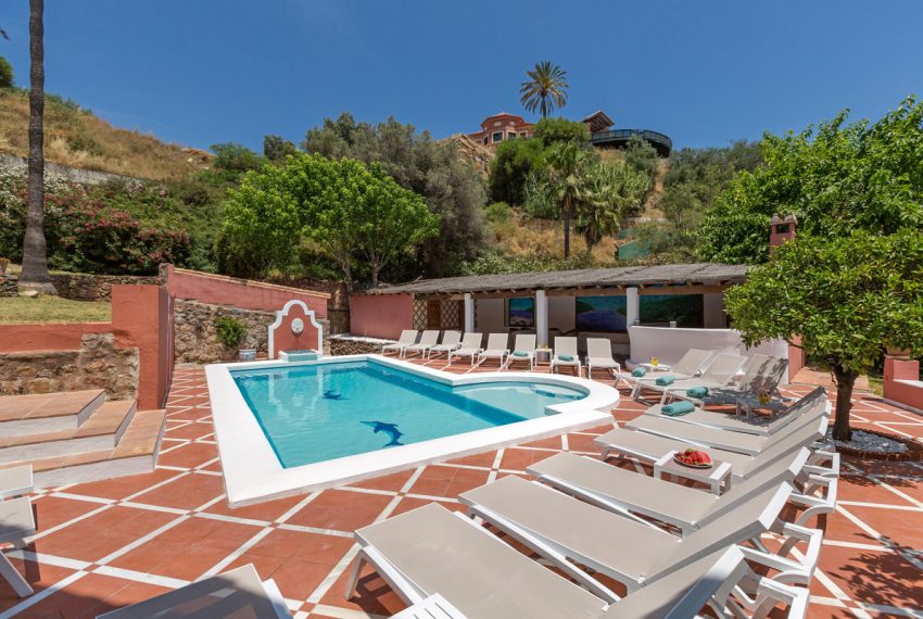 R5203351-Villa-For-Sale-Benahavis-Detached-12-Beds-1058-Built-3