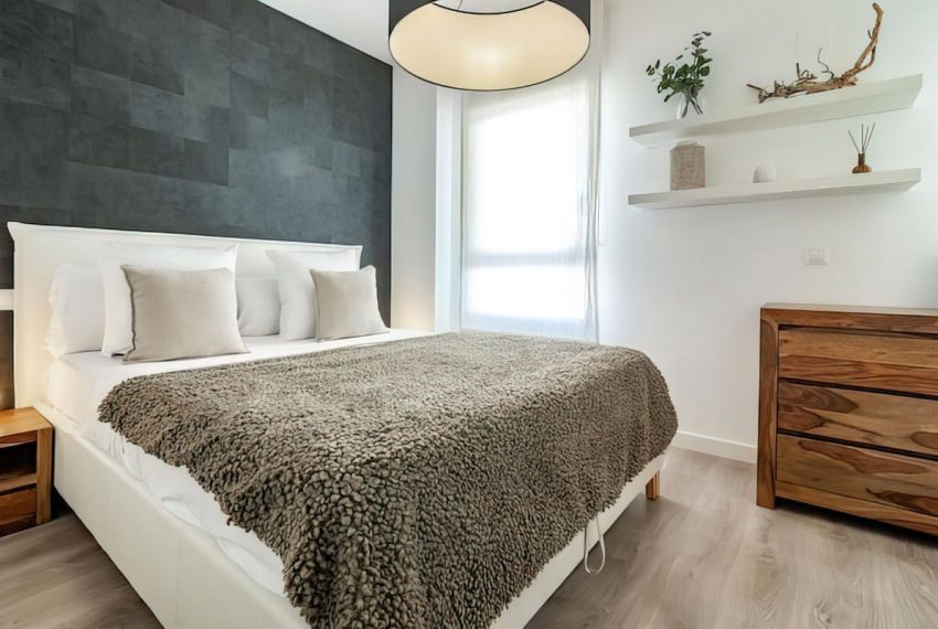 R5204623-Apartment-For-Sale-La-Campana-Penthouse-3-Beds-116-Built-2