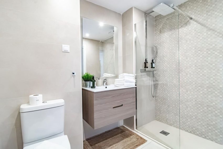 R5204623-Apartment-For-Sale-La-Campana-Penthouse-3-Beds-116-Built-3