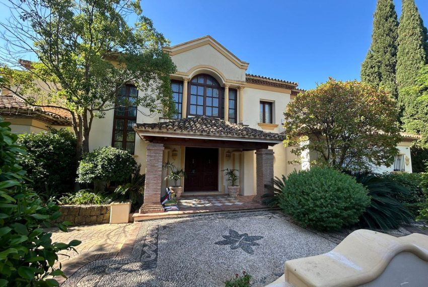 R5204737-Villa-For-Sale-Sierra-Blanca-Detached-7-Beds-985-Built