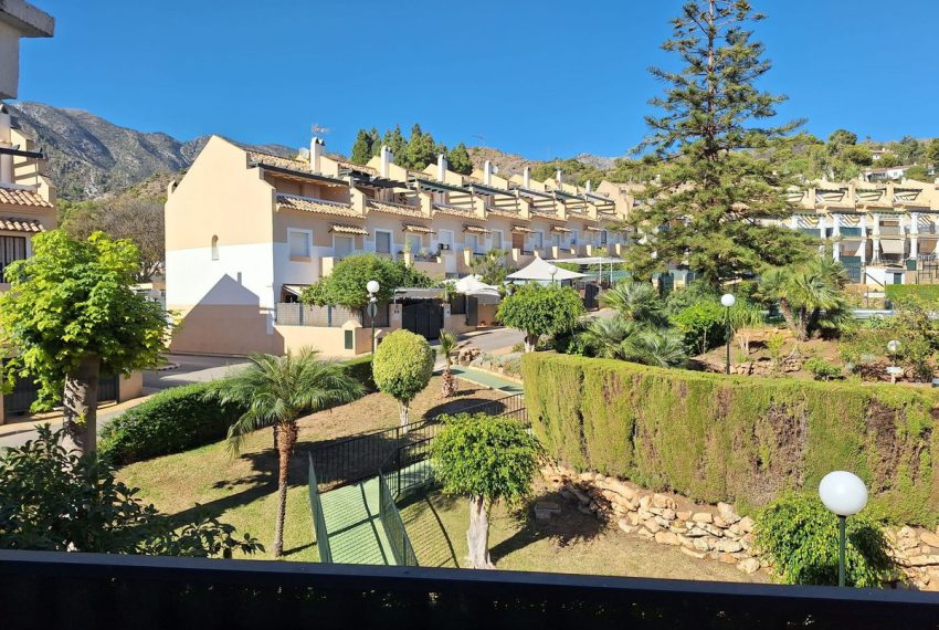 R5204749-Townhouse-For-Sale-Marbella-Terraced-4-Beds-208-Built