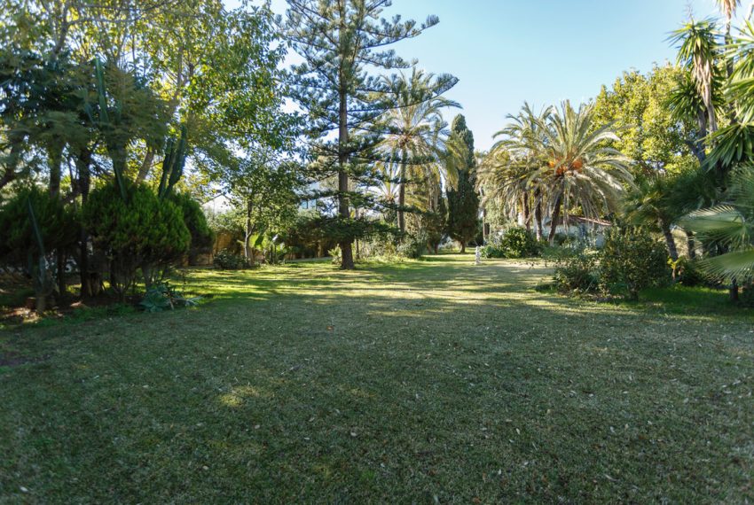 R5204800-Villa-For-Sale-Guadalmina-Baja-Detached-6-Beds-446-Built-4