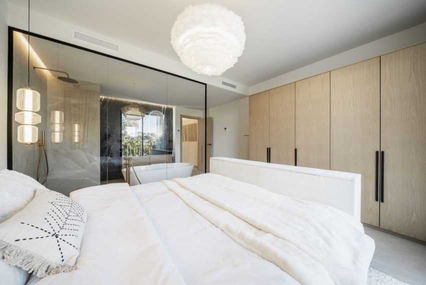 R5204818-Townhouse-For-Sale-Nueva-Andalucia-Terraced-4-Beds-230-Built-13