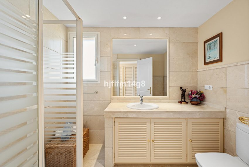 R5204881-Apartment-For-Sale-Nueva-Andalucia-Penthouse-Duplex-3-Beds-256-Built-14