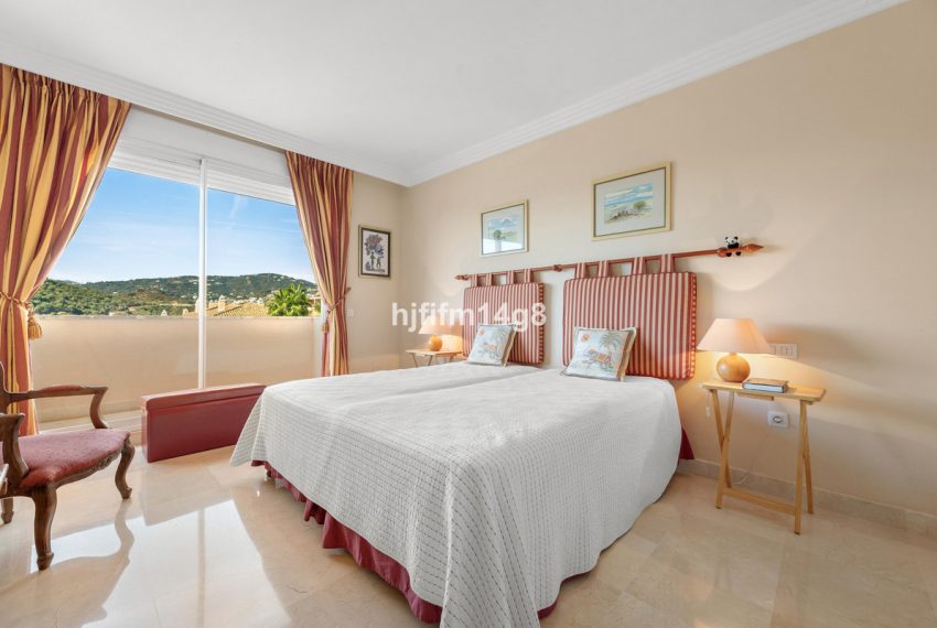 R5204881-Apartment-For-Sale-Nueva-Andalucia-Penthouse-Duplex-3-Beds-256-Built-15