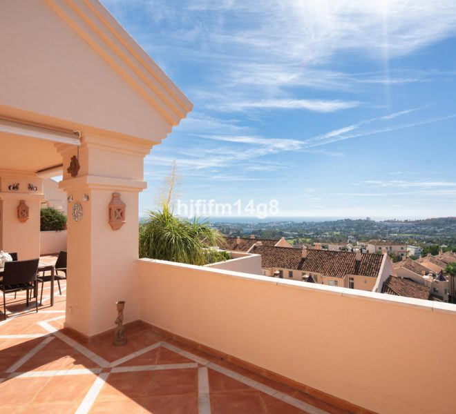 R5204881-Image 1-Penthouse Duplex - 3 Beds - 256 Built