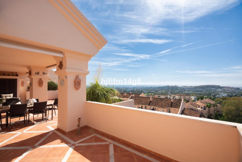 R5204881-Apartment-For-Sale-Nueva-Andalucia-Penthouse-Duplex-3-Beds-256-Built