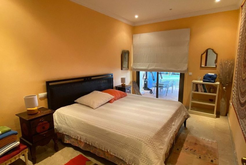 R5207791-Villa-For-Sale-Marbella-Detached-7-Beds-365-Built-10