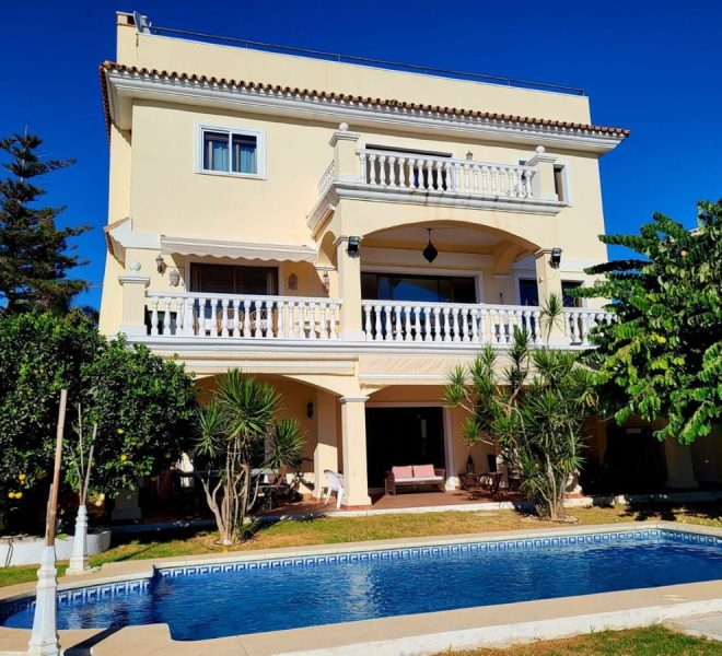 R5207791-Image 1-Detached - 7 Beds - 365 Built