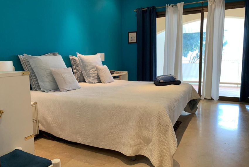 R5207791-Villa-For-Sale-Marbella-Detached-7-Beds-365-Built-7