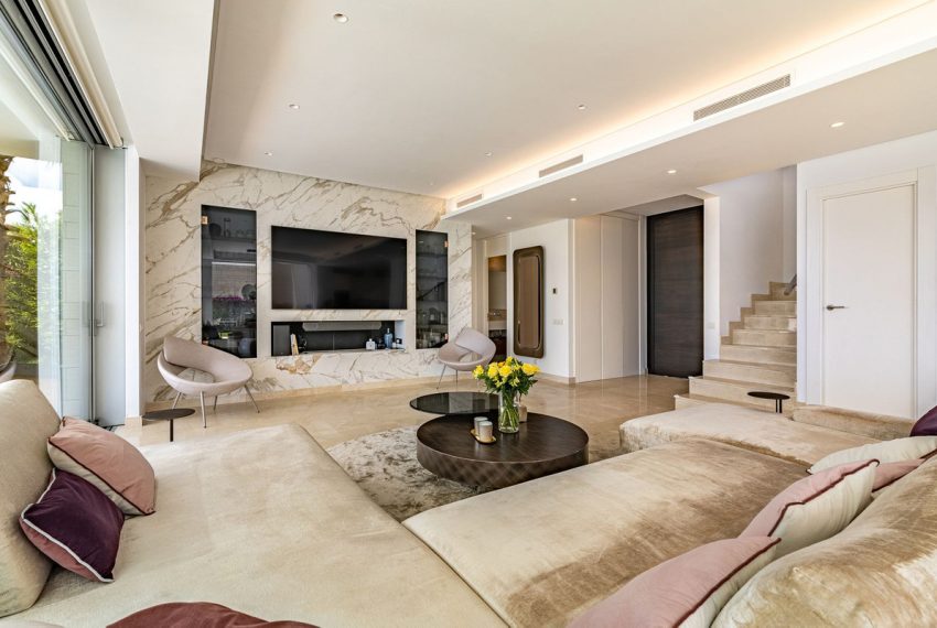 R5208496-Villa-For-Sale-Rio-Real-Detached-4-Beds-200-Built-13