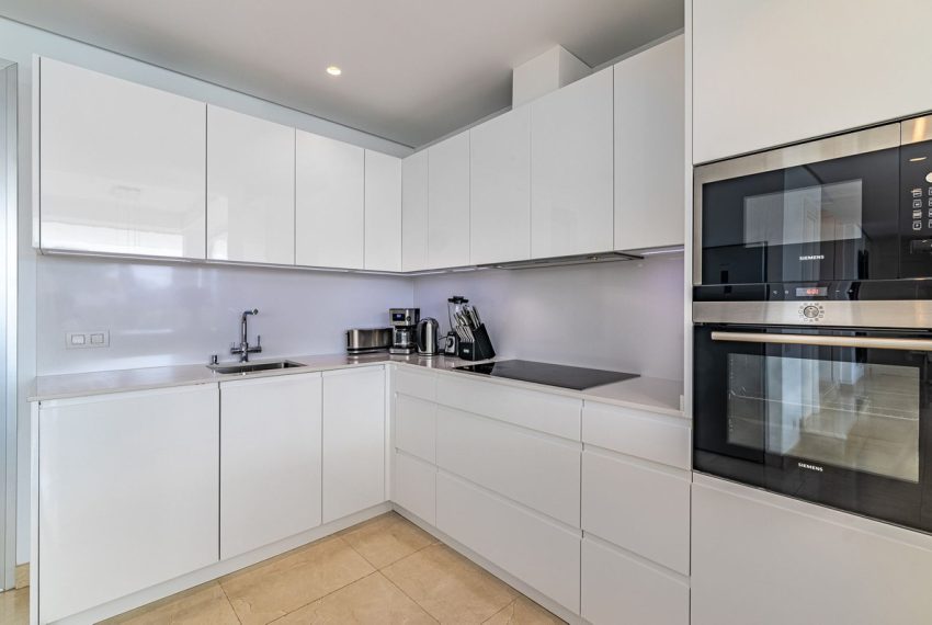 R5208496-Villa-For-Sale-Rio-Real-Detached-4-Beds-200-Built-15