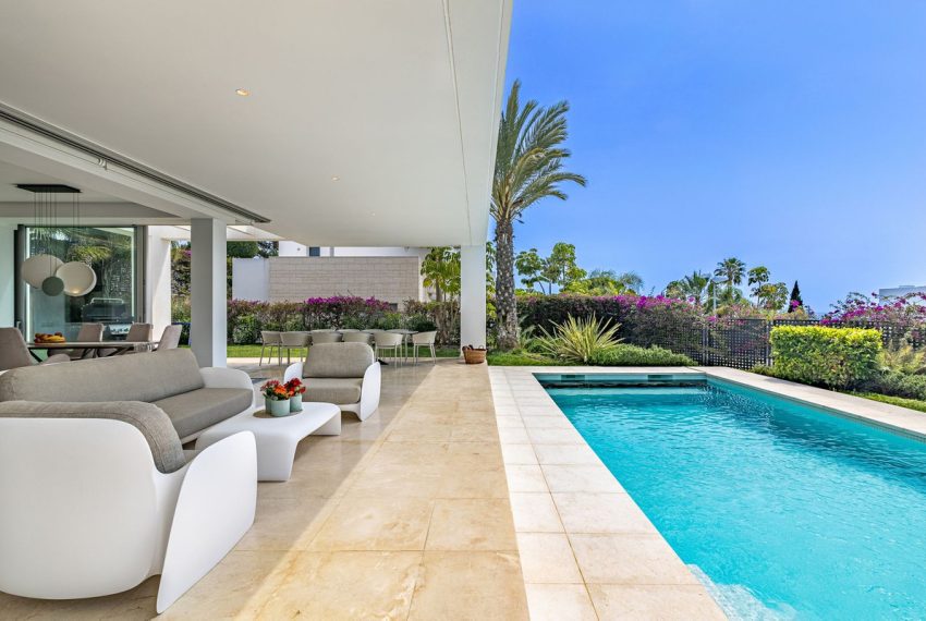 R5208496-Villa-For-Sale-Rio-Real-Detached-4-Beds-200-Built-19